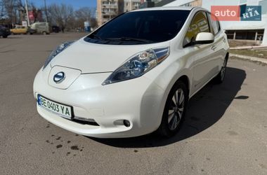 Хэтчбек Nissan Leaf 2013 в Николаеве
