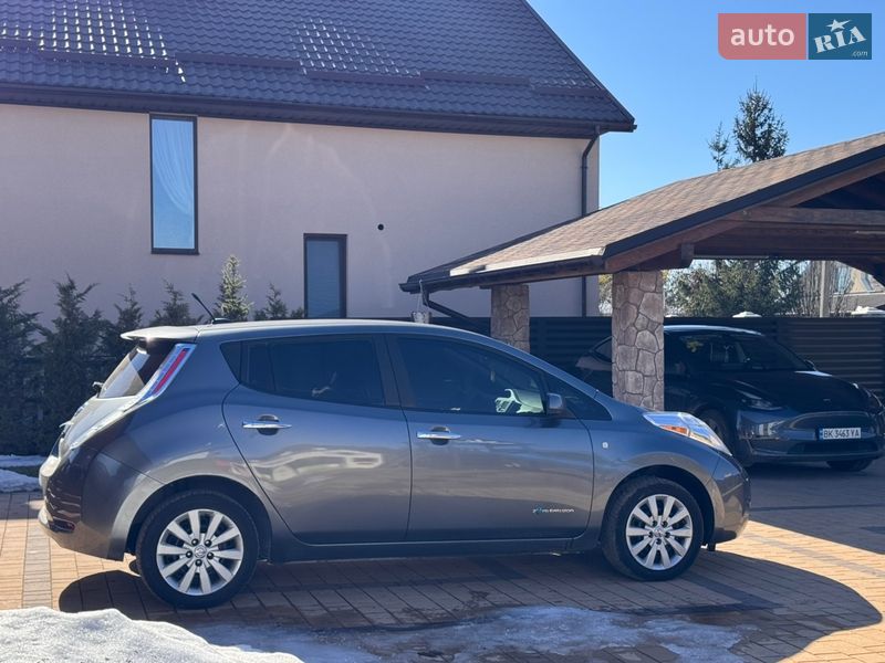 Хэтчбек Nissan Leaf 2014 в Виннице