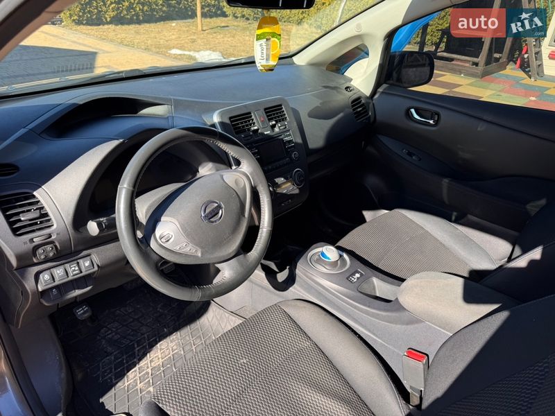 Хэтчбек Nissan Leaf 2014 в Виннице