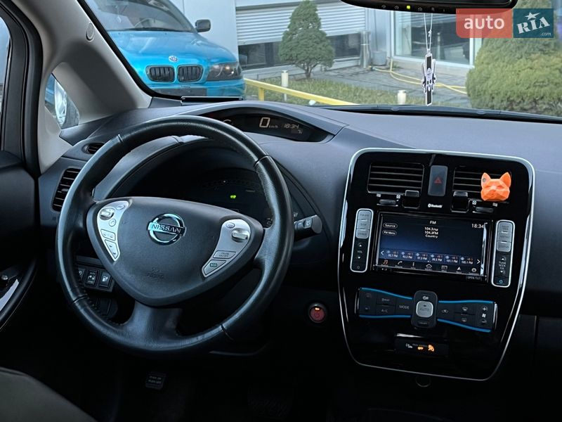Хэтчбек Nissan Leaf 2016 в Одессе