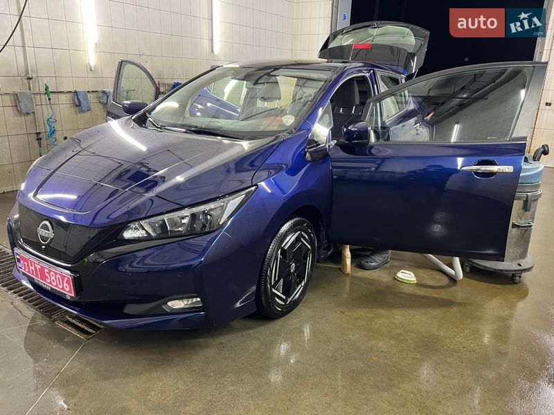 Хетчбек Nissan Leaf 2023 в Ковелі