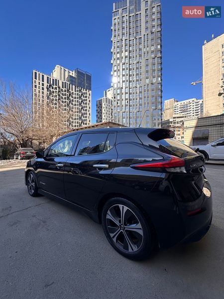 Хетчбек Nissan Leaf 2018 в Києві
