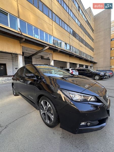 Хетчбек Nissan Leaf 2018 в Києві