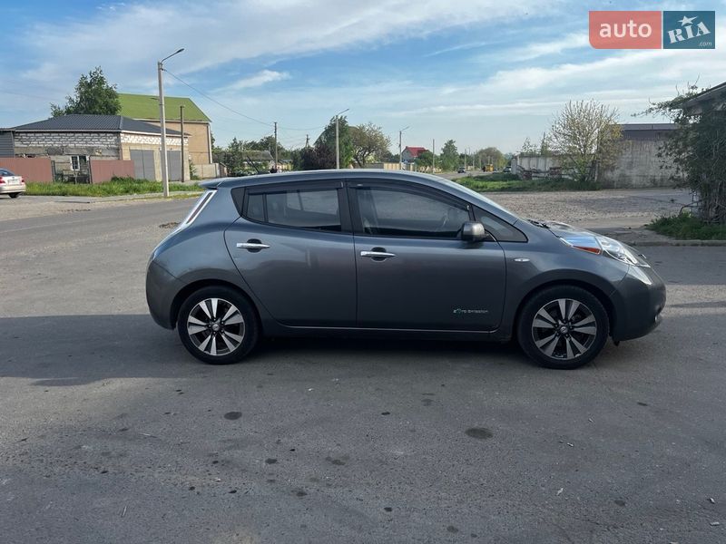 Хэтчбек Nissan Leaf 2014 в Одессе