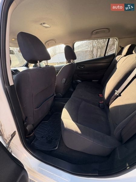 Хетчбек Nissan Leaf 2013 в Рівному