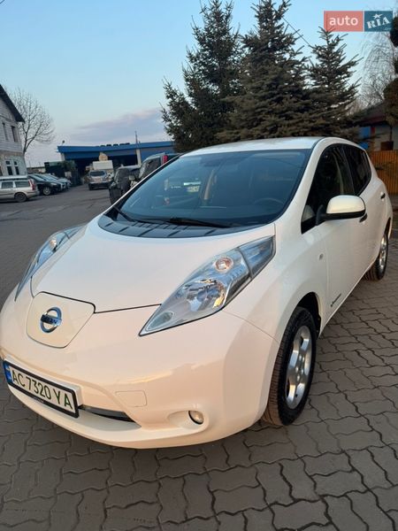 Хетчбек Nissan Leaf 2014 в Нововолинську