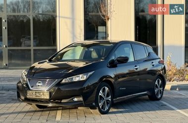 Хетчбек Nissan Leaf 2018 в Городку