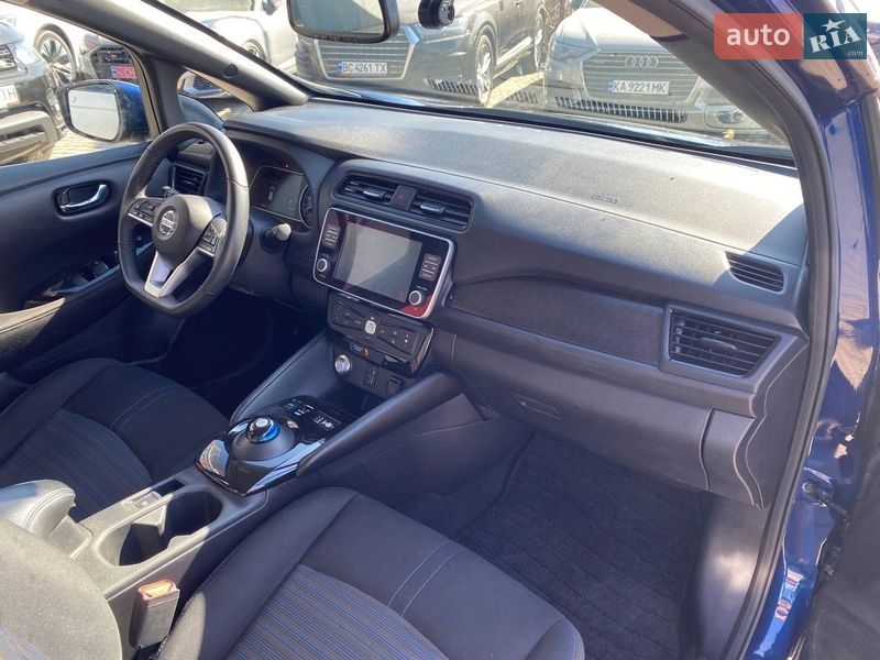 Хэтчбек Nissan Leaf 2020 в Львове