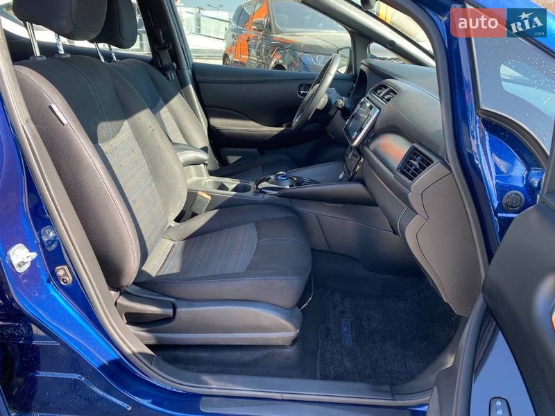 Хэтчбек Nissan Leaf 2020 в Львове