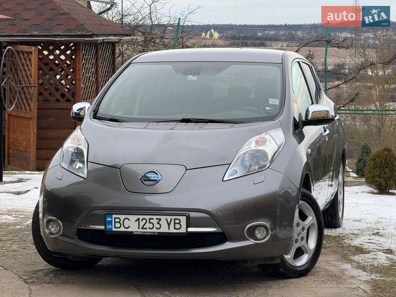 Хэтчбек Nissan Leaf 2013 в Дрогобыче