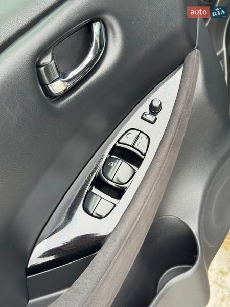 Хэтчбек Nissan Leaf 2013 в Дрогобыче