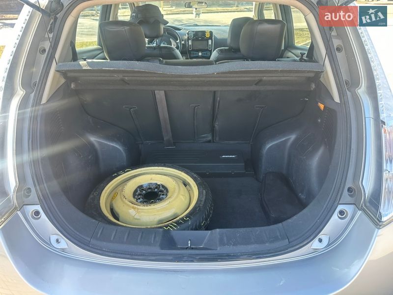 Хэтчбек Nissan Leaf 2016 в Житомире фото 6 Хэтчбек Nissan Leaf 2016 в Житомире