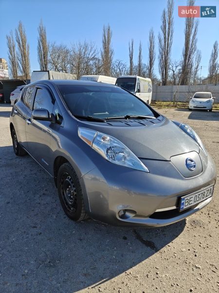 Хэтчбек Nissan Leaf 2016 в Николаеве