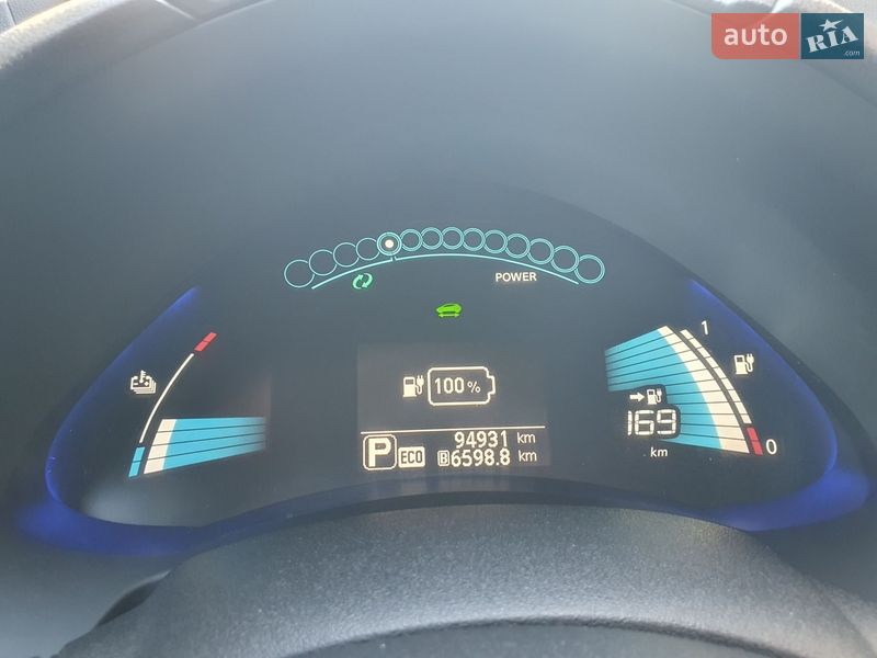 Хетчбек Nissan Leaf 2014 в Горі