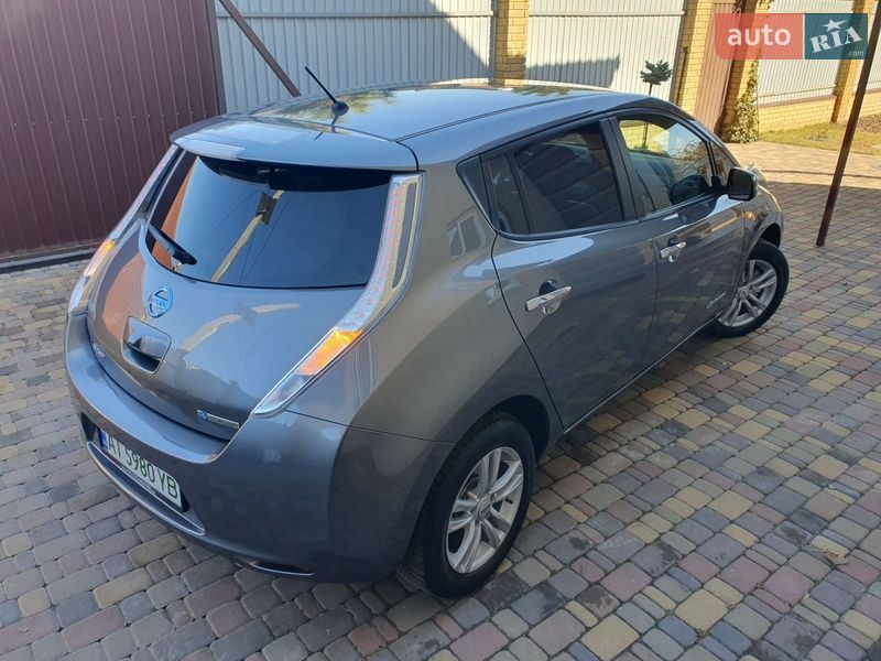 Хетчбек Nissan Leaf 2014 в Горі