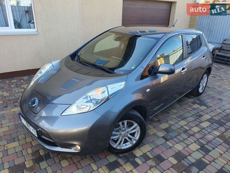 Хетчбек Nissan Leaf 2014 в Горі