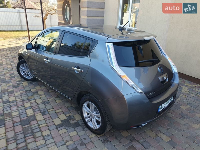 Хетчбек Nissan Leaf 2014 в Горі