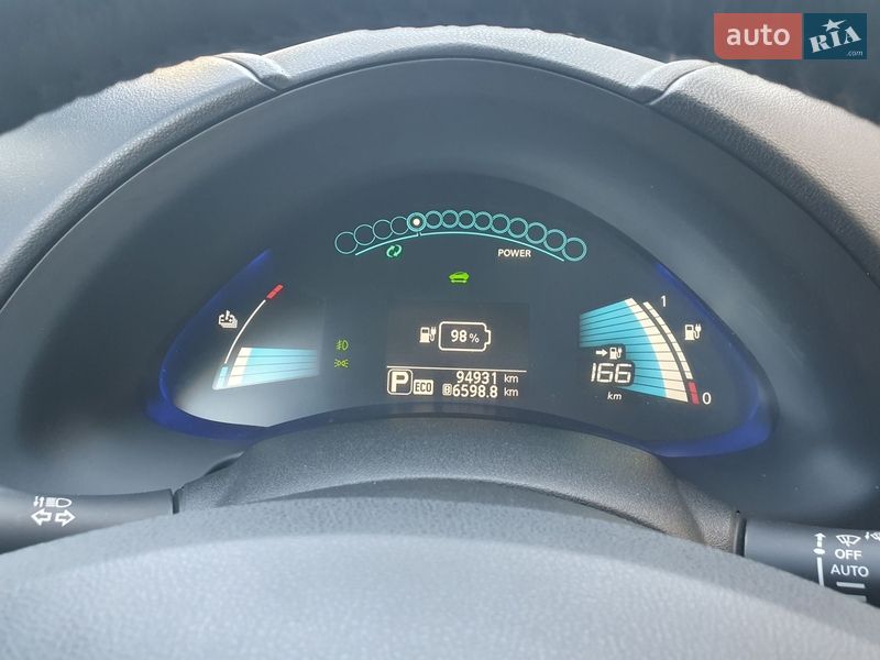 Хетчбек Nissan Leaf 2014 в Горі