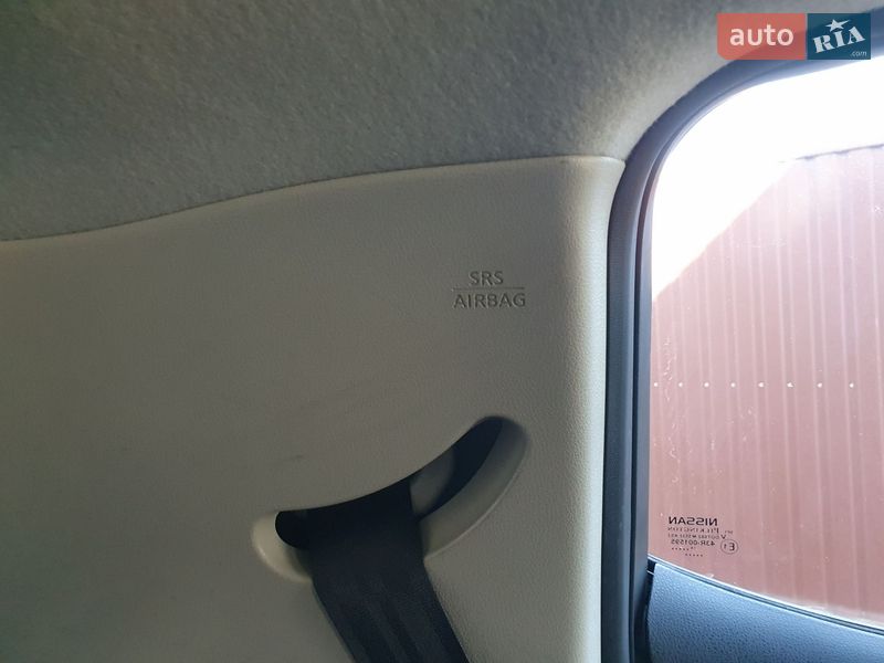 Хетчбек Nissan Leaf 2014 в Горі