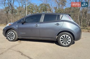 Хетчбек Nissan Leaf 2013 в Києві