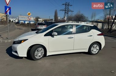 Хетчбек Nissan Leaf 2024 в Києві
