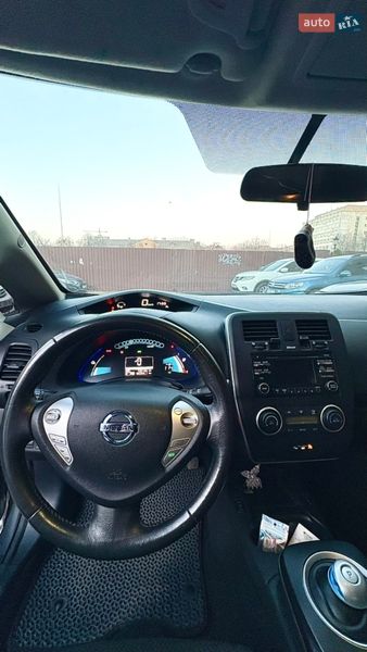 Хэтчбек Nissan Leaf 2015 в Черкассах
