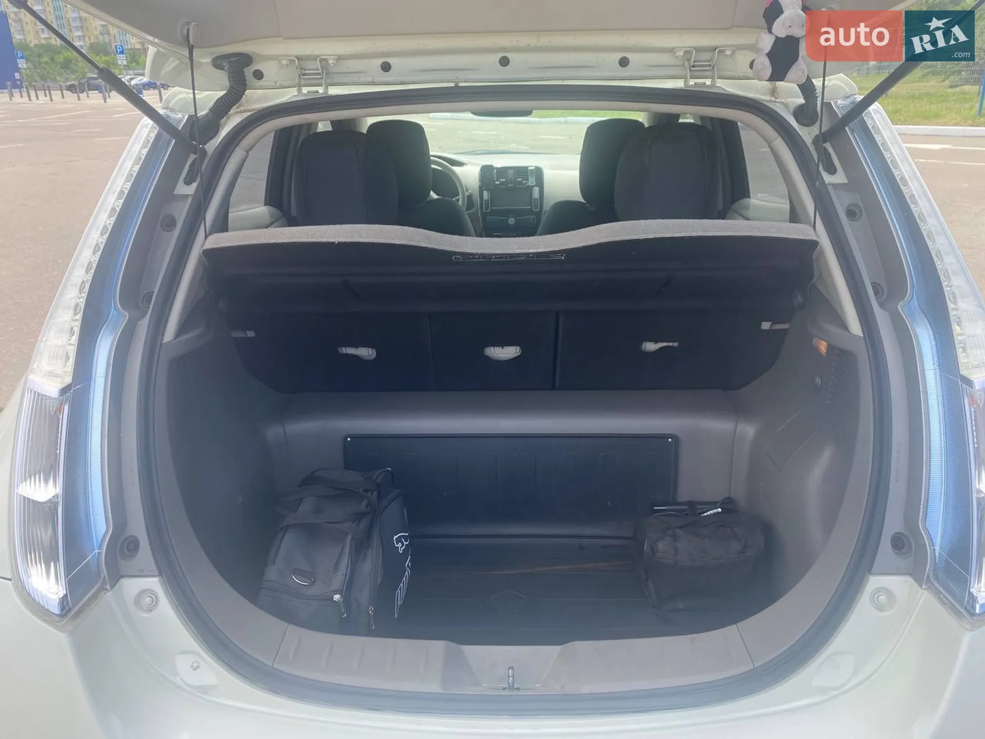2011 Nissan Leaf - мініатюра 8