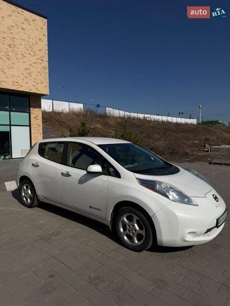 Nissan Leaf 2014