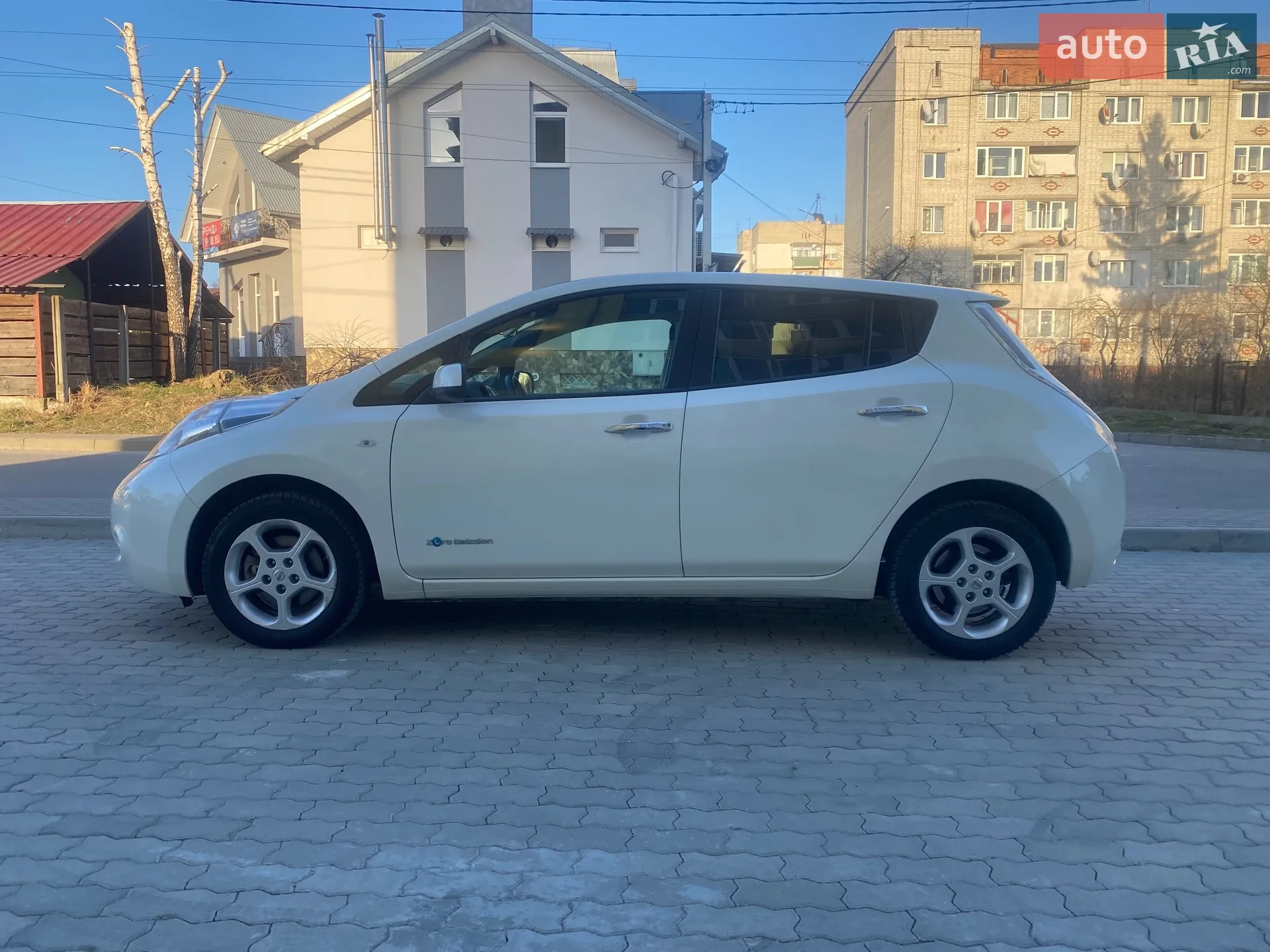 2015 Nissan Leaf - мініатюра 12