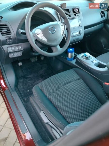 Хэтчбек Nissan Leaf 2017 в Ровно