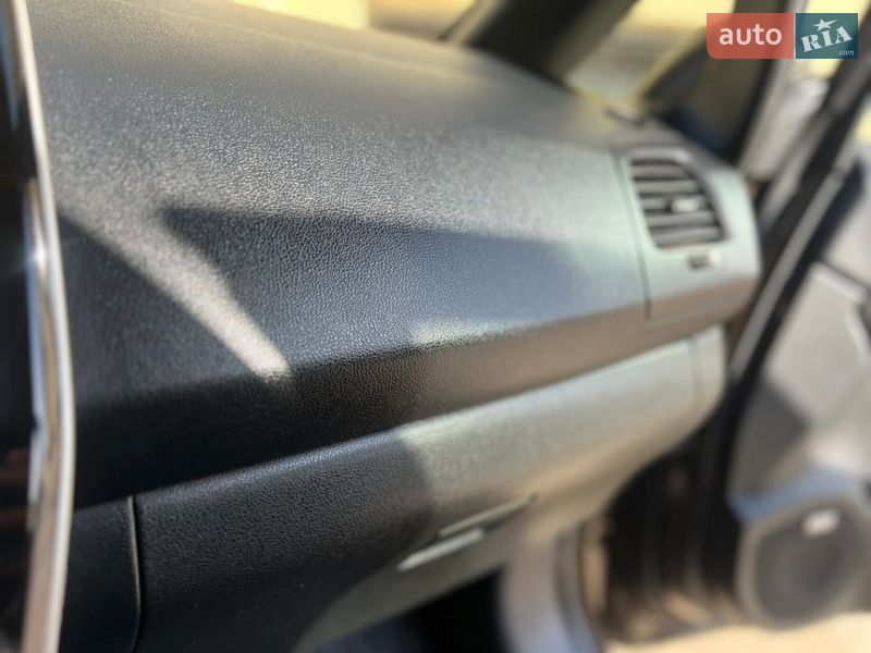 Хетчбек Nissan Leaf 2016 в Трускавці