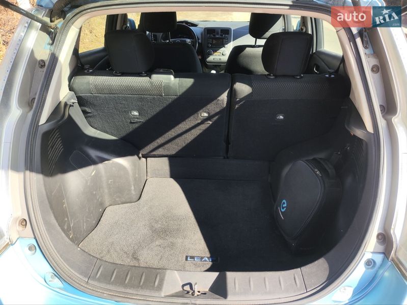 Хэтчбек Nissan Leaf 2014 в Ирпене