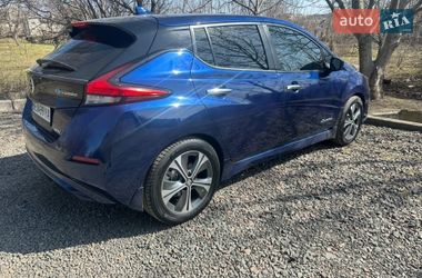 Хэтчбек Nissan Leaf 2019 в Вознесенске