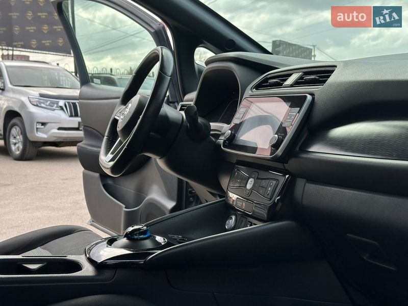 Хэтчбек Nissan Leaf 2020 в Харькове