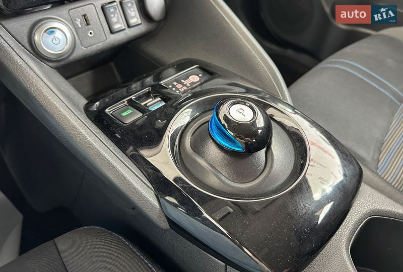 Хэтчбек Nissan Leaf 2018 в Львове