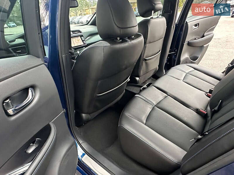 Хетчбек Nissan Leaf 2022 в Львові
