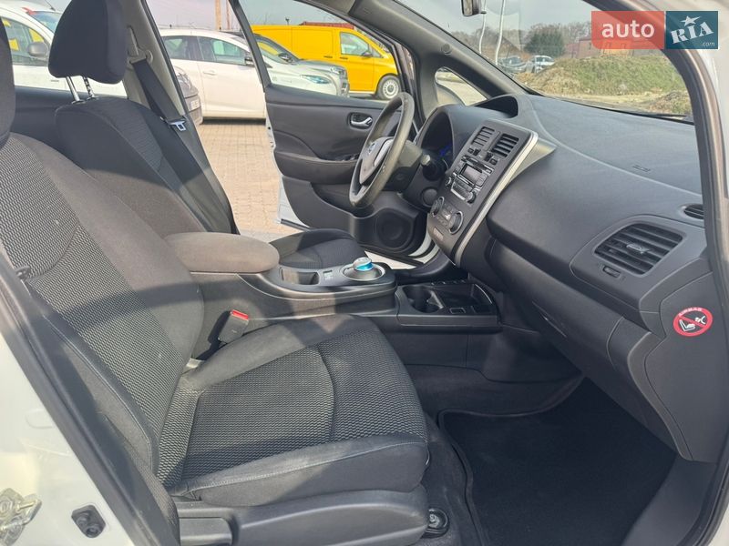 Хетчбек Nissan Leaf 2016 в Львові