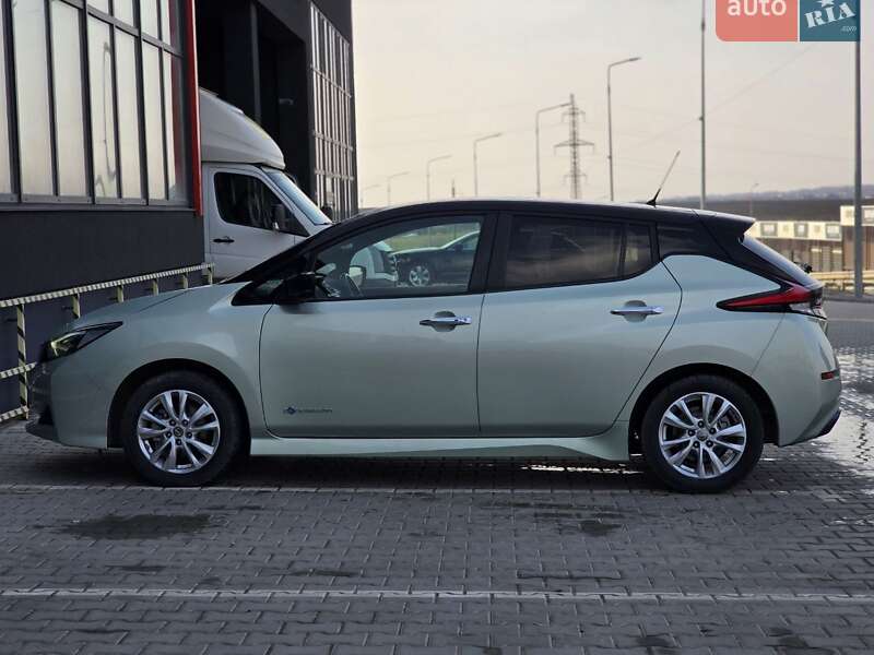 Хэтчбек Nissan Leaf 2018 в Тернополе