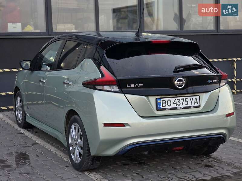 Хэтчбек Nissan Leaf 2018 в Тернополе