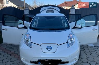 Хэтчбек Nissan Leaf 2016 в Ужгороде