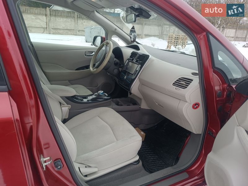 Хетчбек Nissan Leaf 2012 в Вінниці