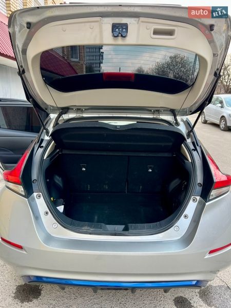 Хэтчбек Nissan Leaf 2018 в Львове