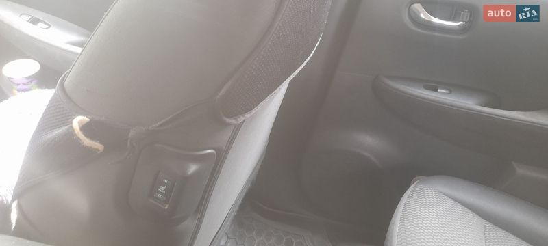 Хетчбек Nissan Leaf 2013 в Ременеві
