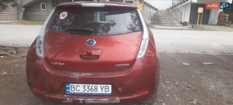 Хетчбек Nissan Leaf 2013 в Ременеві