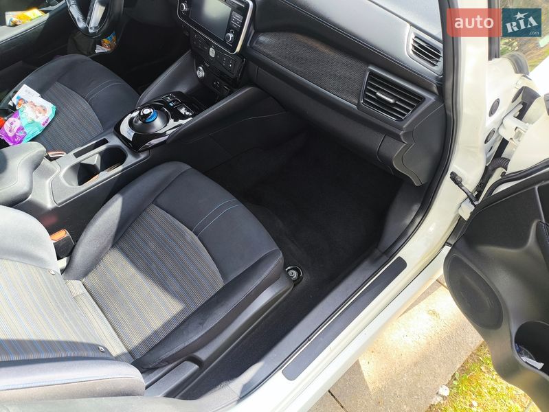 Хэтчбек Nissan Leaf 2019 в Львове фото 120 Хэтчбек Nissan Leaf 2019 в Львове