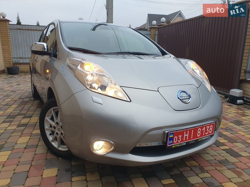 Хэтчбек Nissan Leaf 2013 в Горе