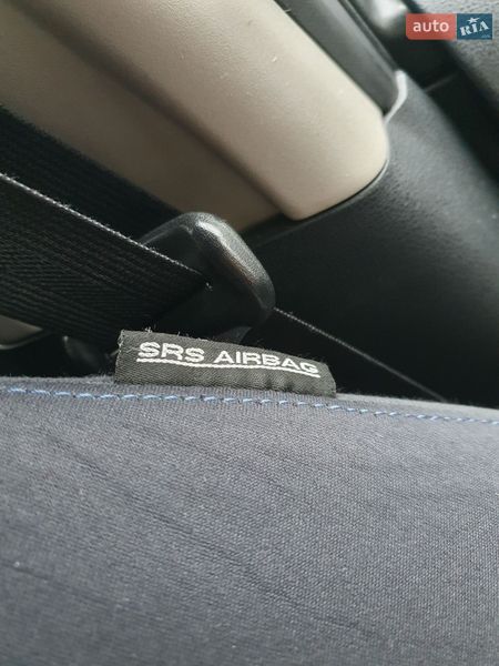 Хэтчбек Nissan Leaf 2013 в Горе