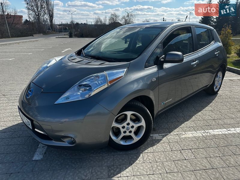 Хетчбек Nissan Leaf 2014 в Мостиській