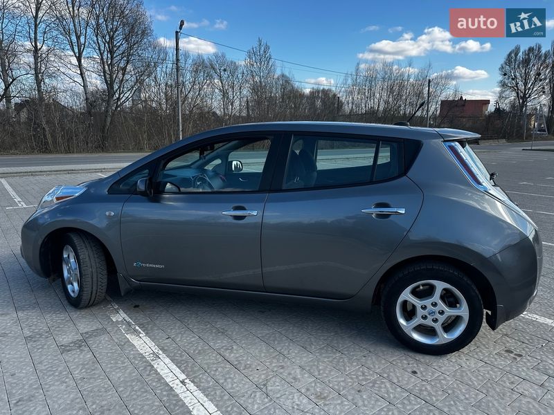 Хетчбек Nissan Leaf 2014 в Мостиській