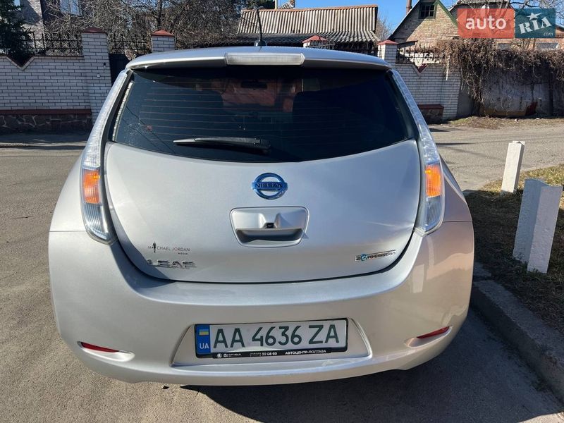 Хэтчбек Nissan Leaf 2017 в Киеве фото 6 Хэтчбек Nissan Leaf 2017 в Киеве
